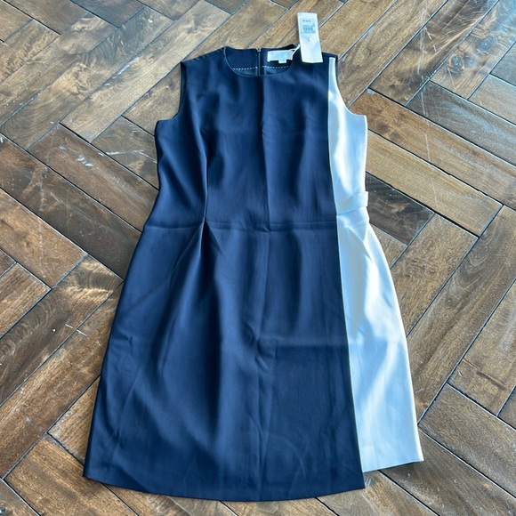 Hugo boss baby blu & white faux wrap size 10 dress